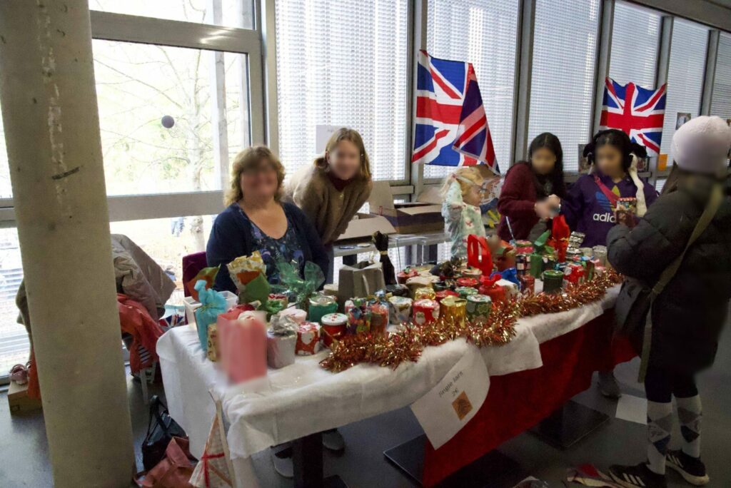 11-ateliers-sections-marche-noel-2025