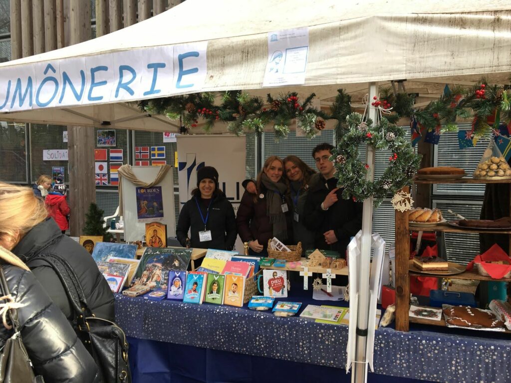 BENEVOLES-30