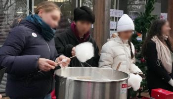 5-assos-eleves-marche-noel-2025